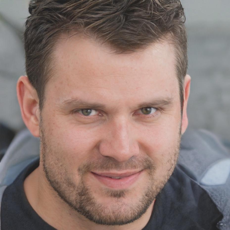 Retrato profesional de Rubén Castellanos